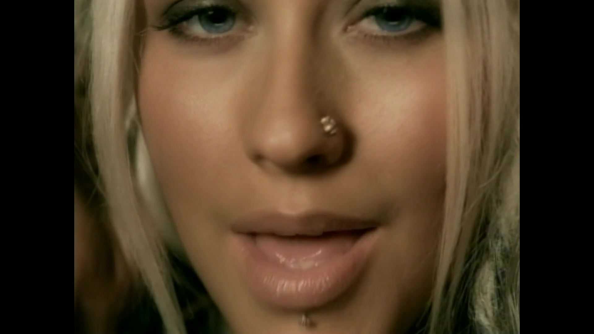 Music_Video_-_Beautiful-14.jpg