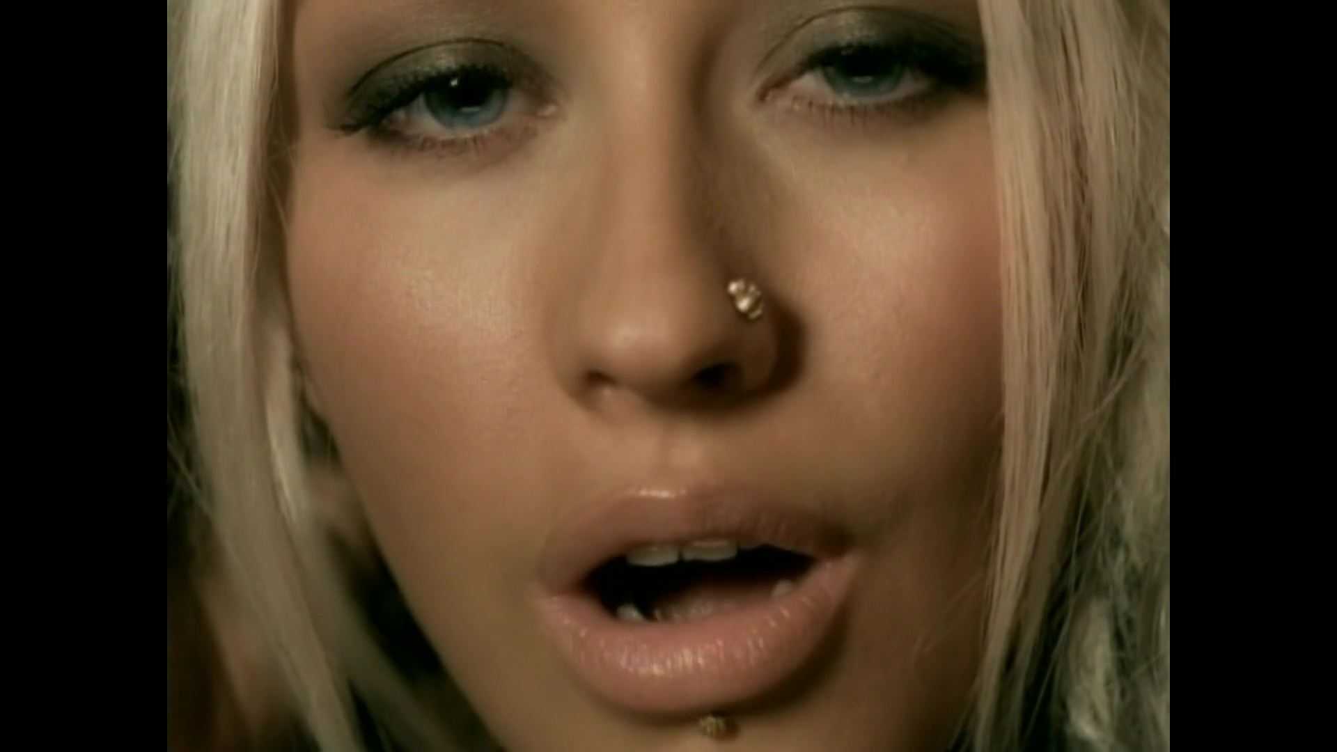 Music_Video_-_Beautiful-15.jpg