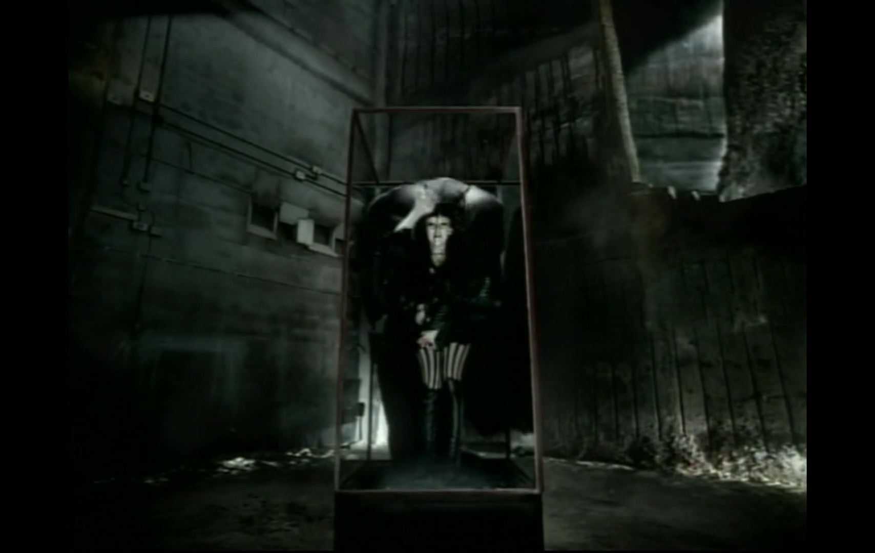 Music_Video_-_Fighter-02.jpg