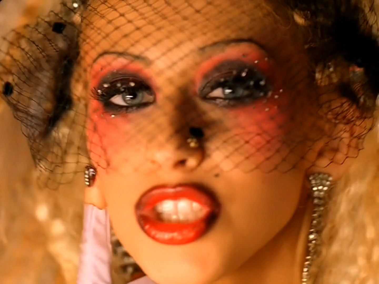 Music_Video_-_Lady_Marmalade-05.jpg