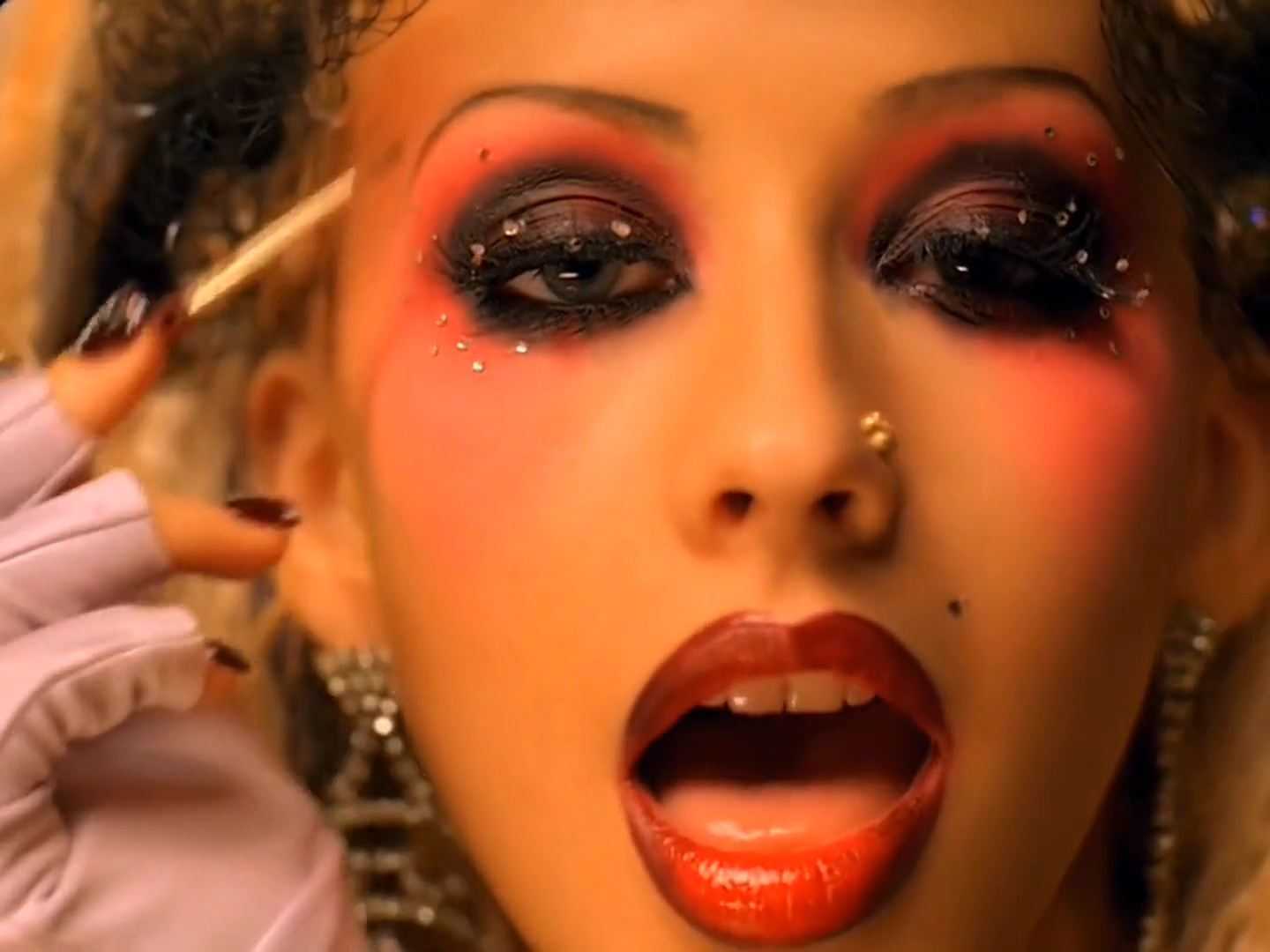 Music_Video_-_Lady_Marmalade-23.jpg