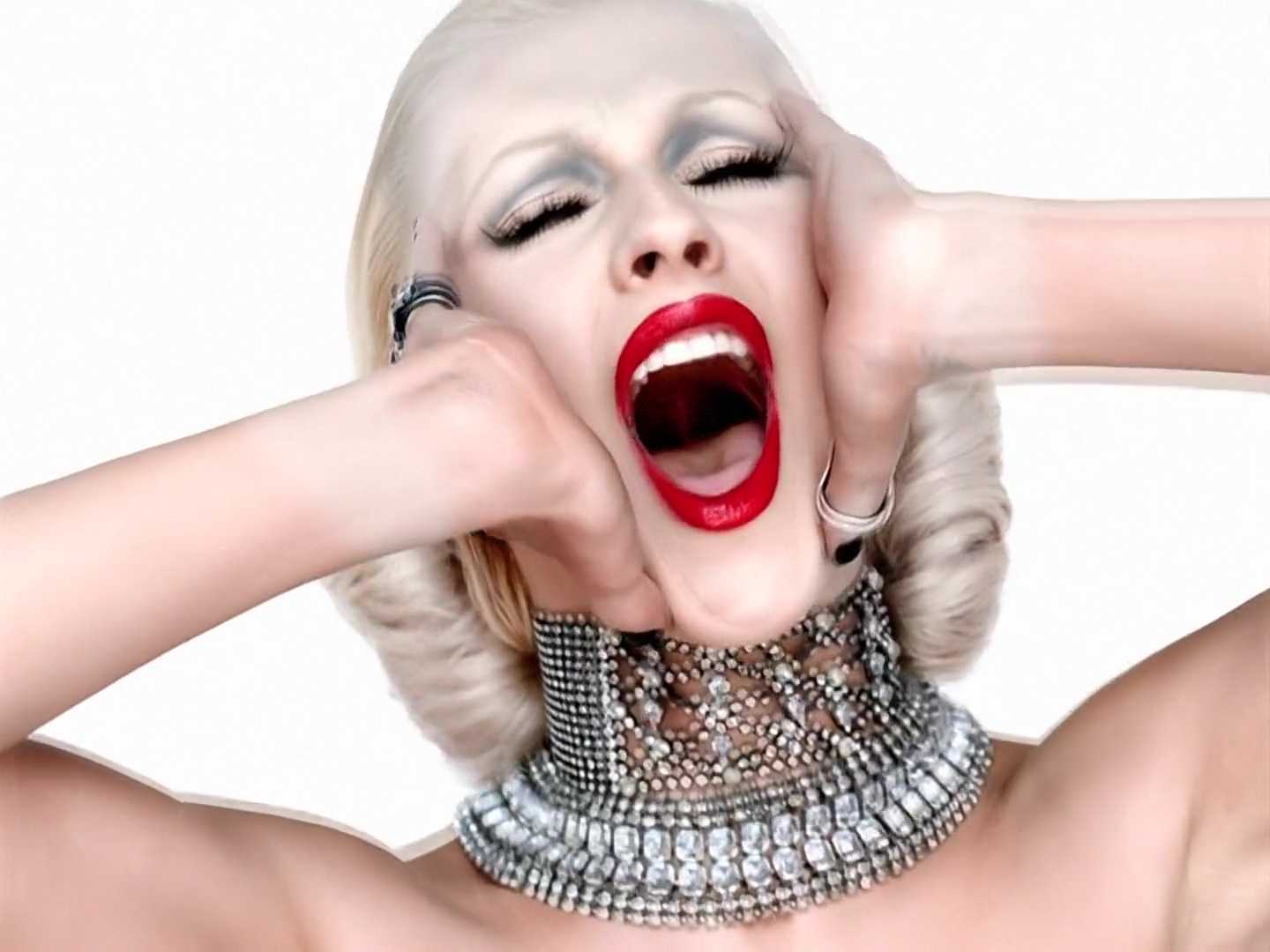 Music_Video_-_Not_myself_tonight-09.jpg