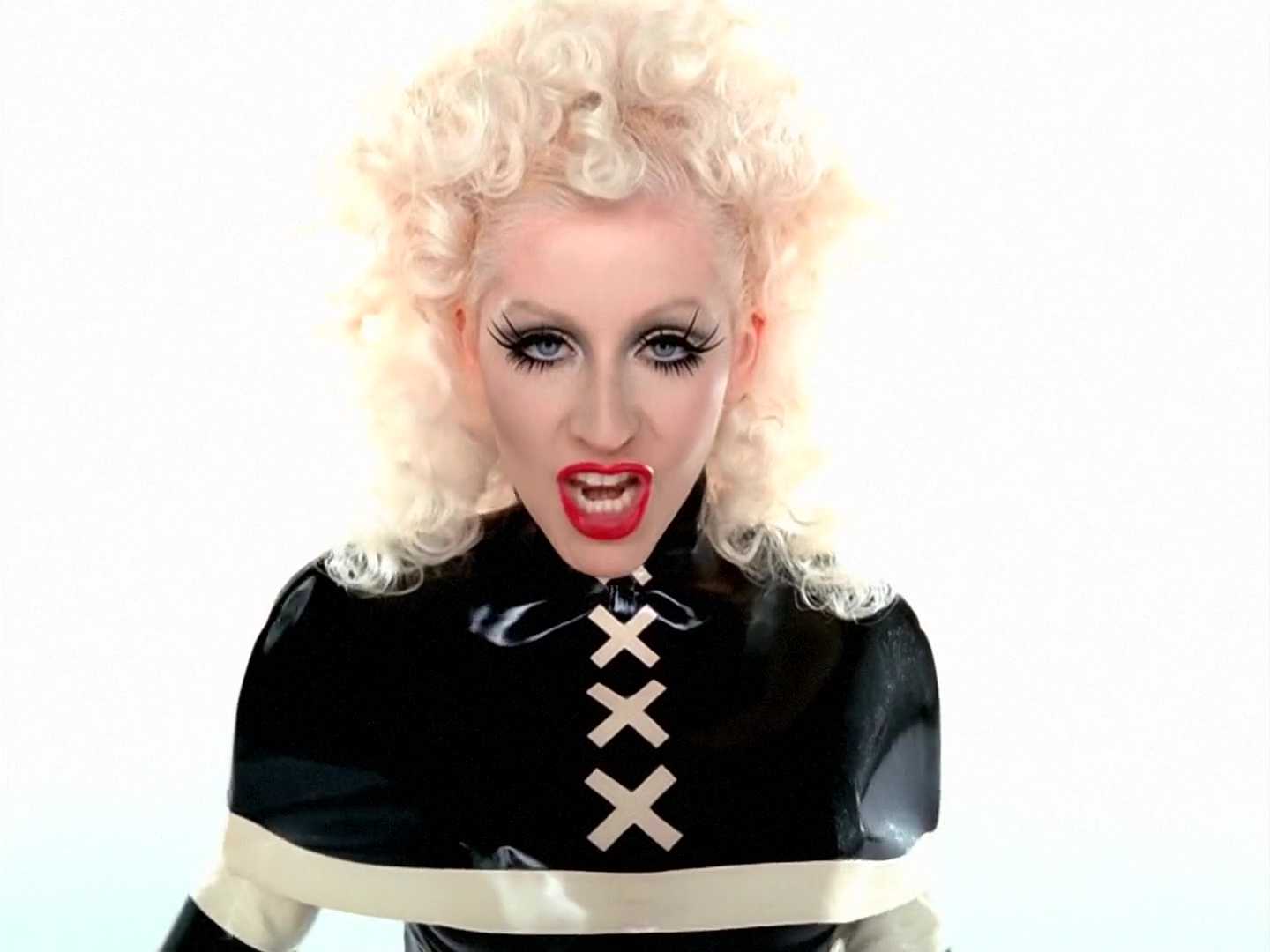 Music_Video_-_Not_myself_tonight-28.jpg