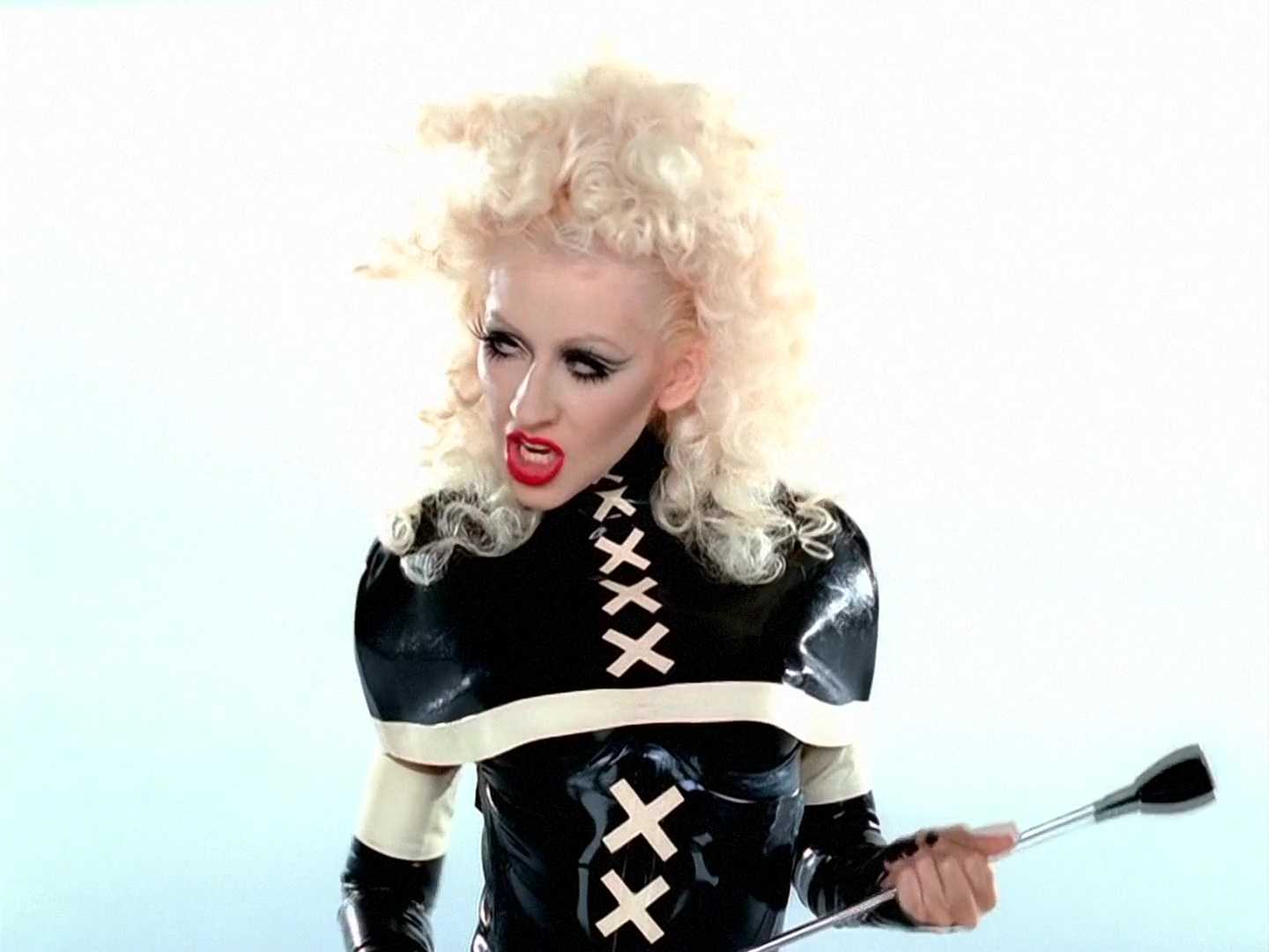 Music_Video_-_Not_myself_tonight-33.jpg