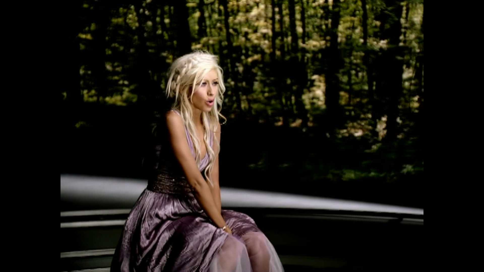 Music_Video_-_Pero_Me_Acuerdo_De_Ti-10.jpg