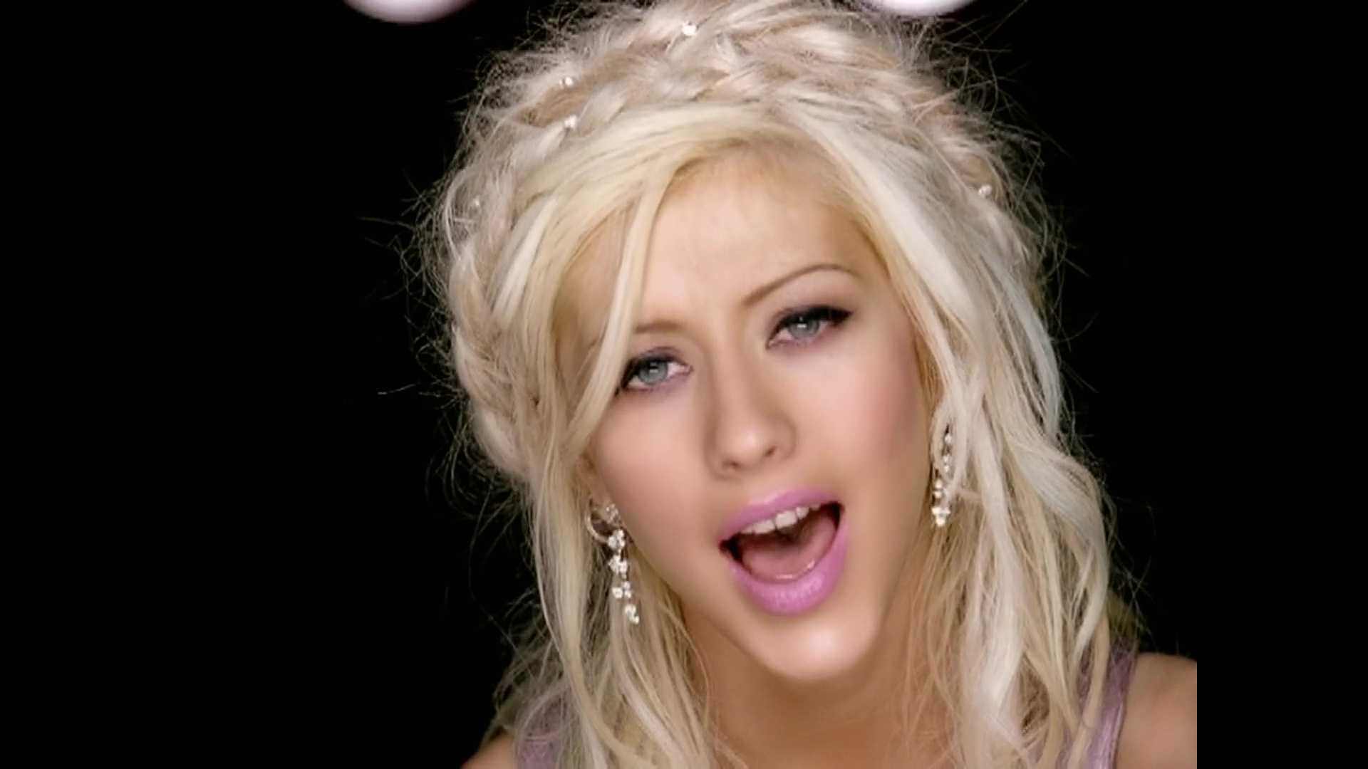 Music_Video_-_Pero_Me_Acuerdo_De_Ti-24.jpg