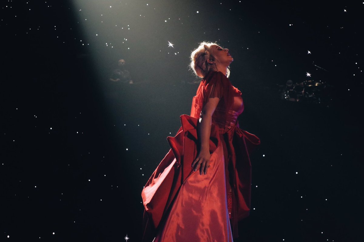 Performance_-_June_12C_2019-03.jpg