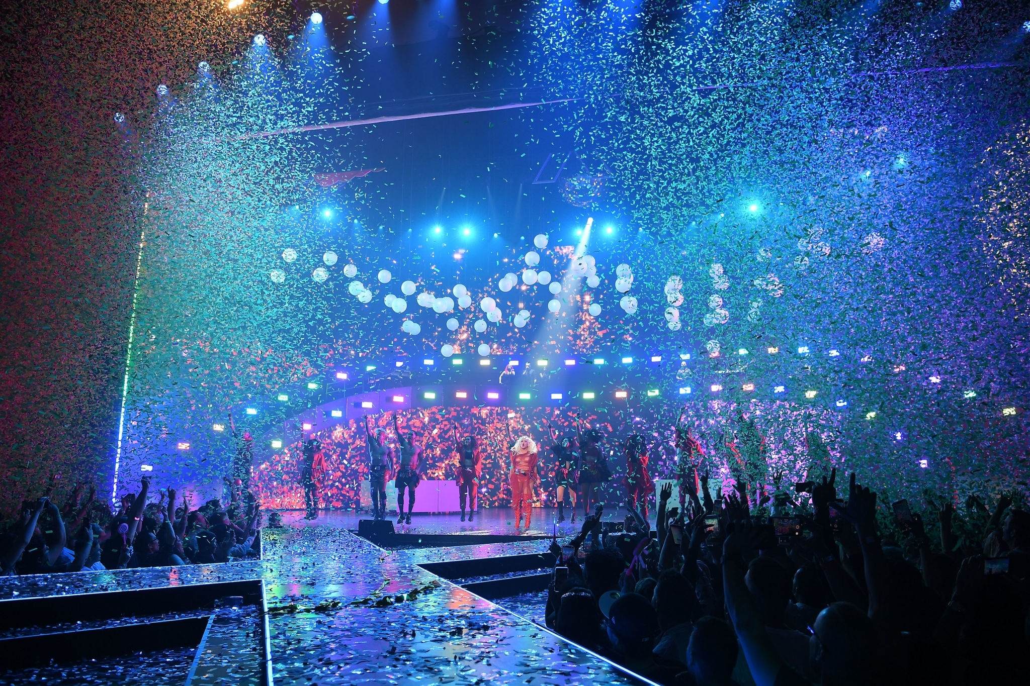 Performance_-_June_12C_2019-10.jpg