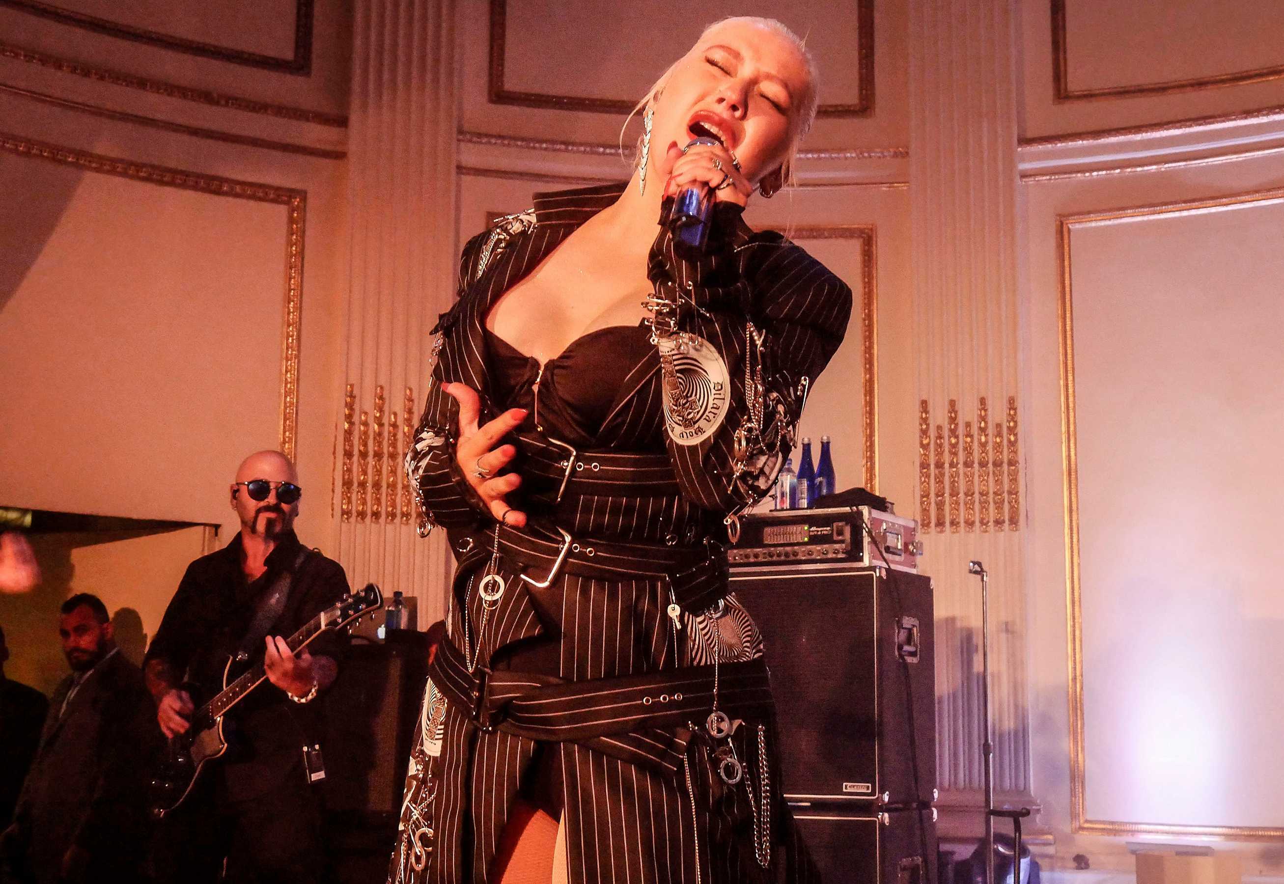 Performing_Harper_s_BAZAAR_Celebrates__ICONS_By_Carine_Roitfeld__-_September_7-50.jpg