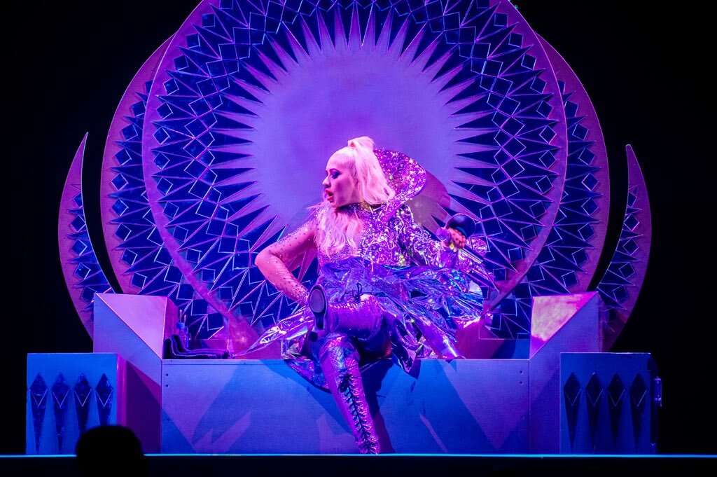 Performing_Ziggo_Dome_in_Amsterdam2C_Netherlands-16.jpg