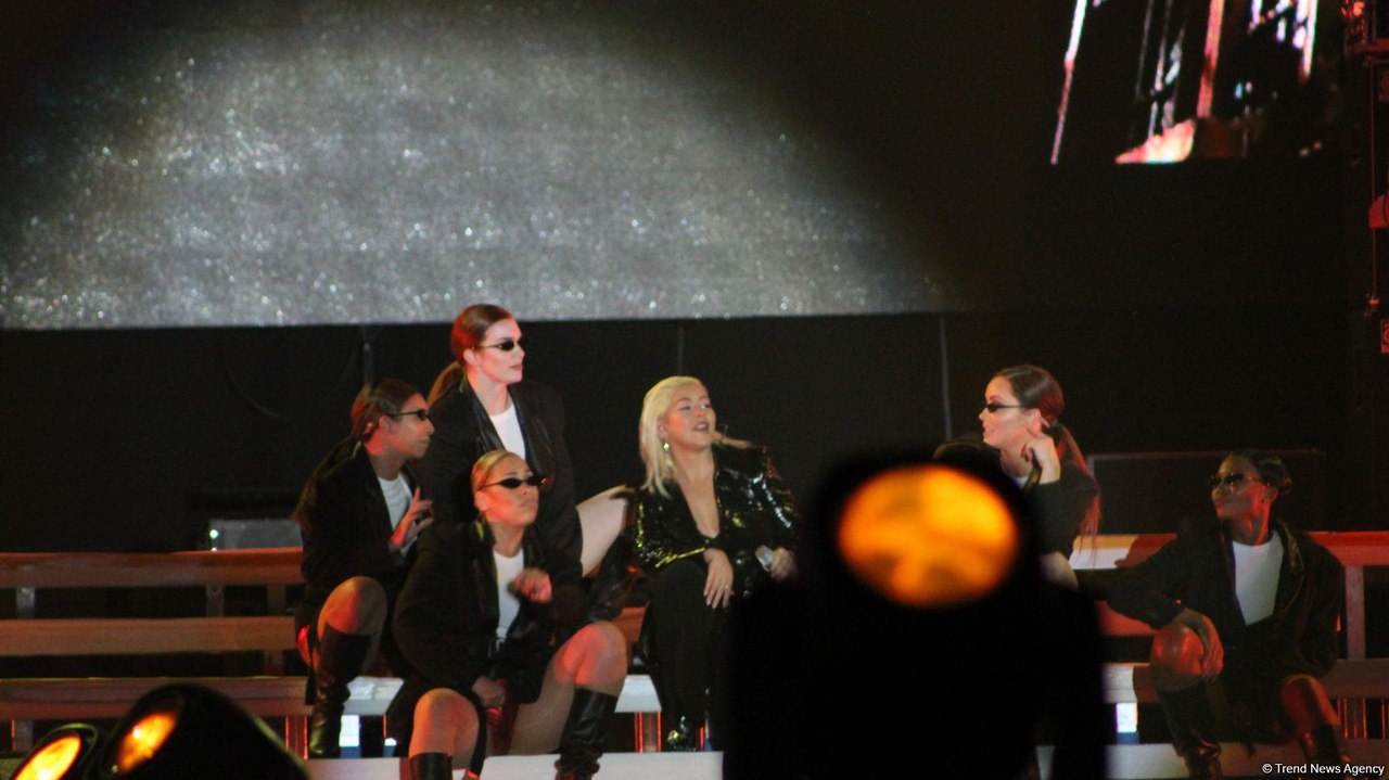 Performing_at_Azerbaijan_F1_Grand_Prix_-_April_29-31.jpg