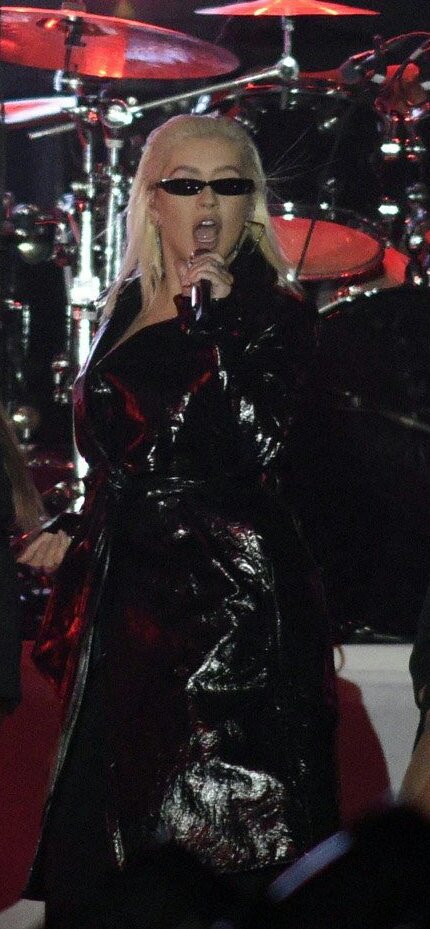 Performing_at_Azerbaijan_F1_Grand_Prix_-_April_29-42.jpg