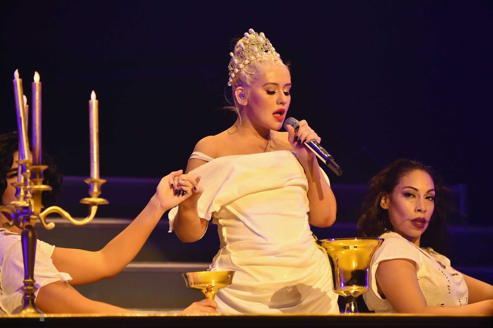 Radio_City_Music_Hall_in_New_York2C_NY_-_October_3-06~0.jpg