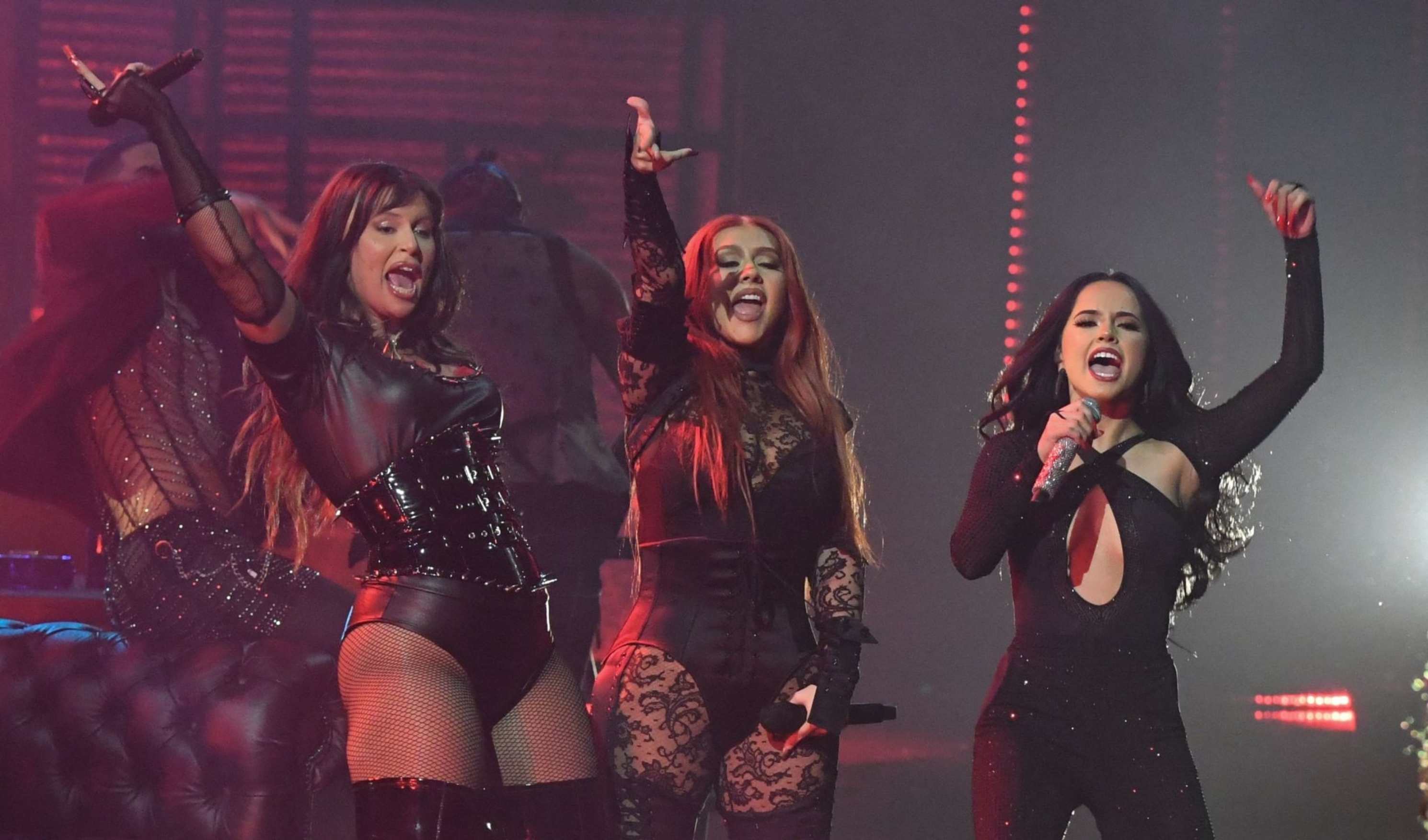 The_22nd_Annual_Latin_GRAMMY_Awards_Performance_-_November_1803.jpg