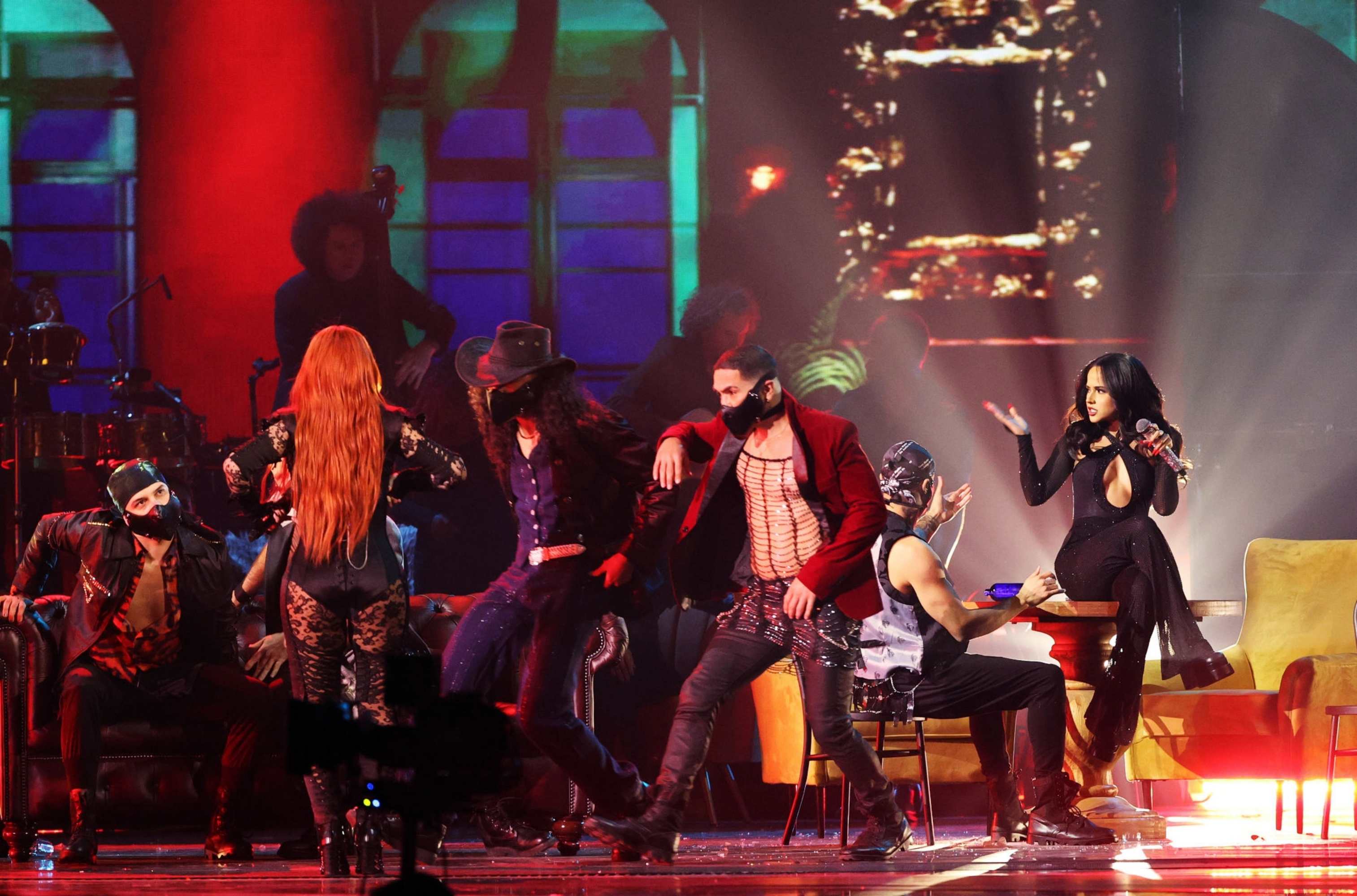 The_22nd_Annual_Latin_GRAMMY_Awards_Performance_-_November_1808~0.jpg
