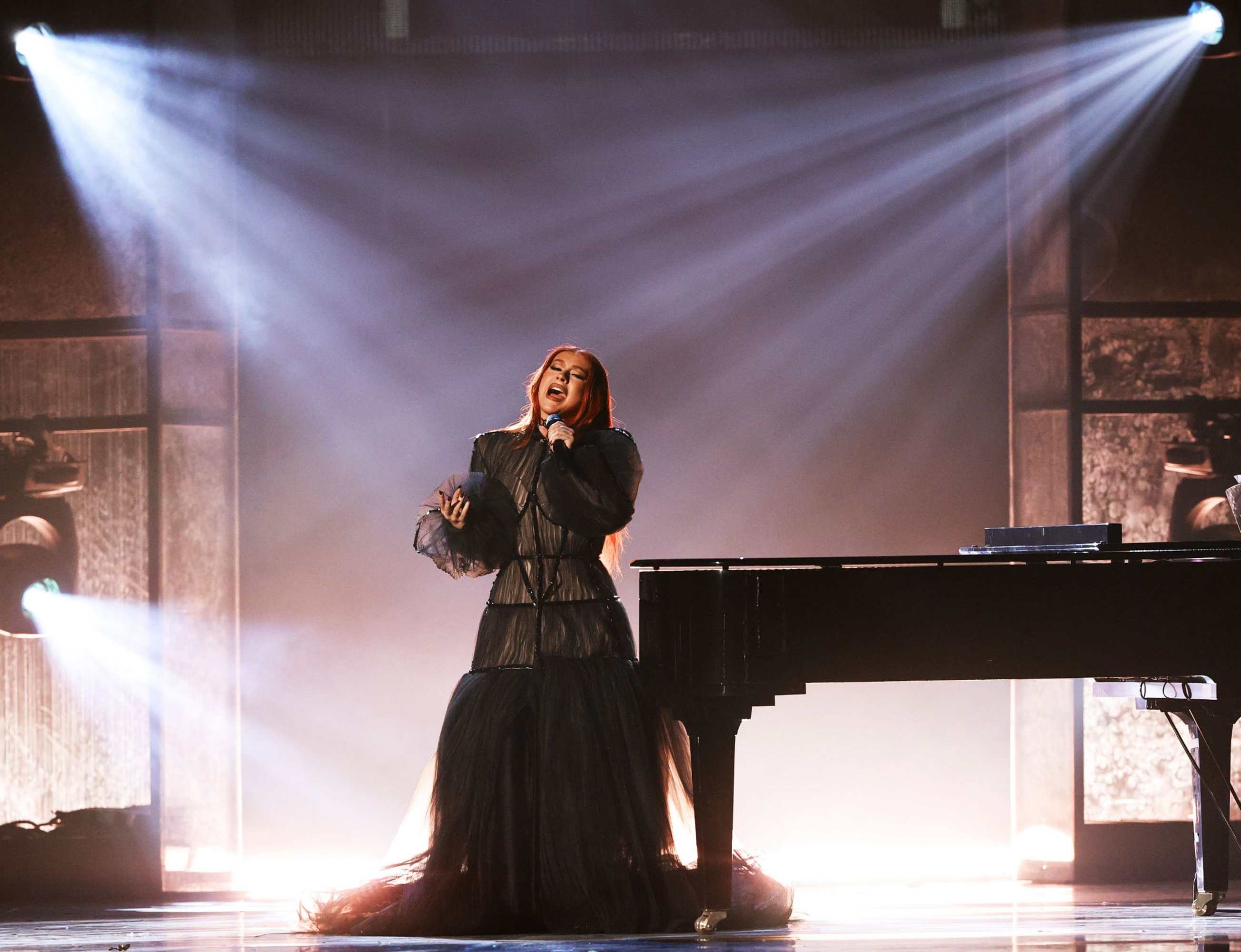 The_22nd_Annual_Latin_GRAMMY_Awards_Performance_-_November_1822.jpg
