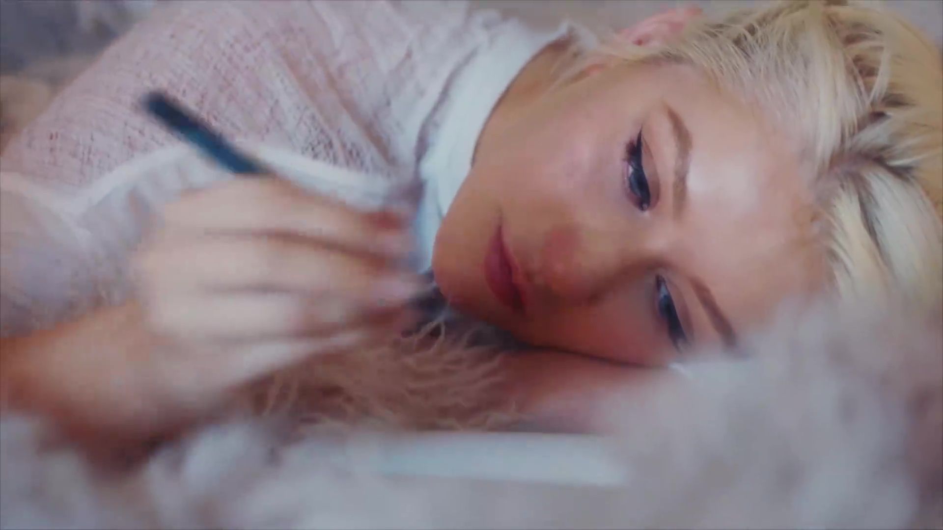 Where27s_Maria_28Liberation_by_Christina_Aguilera29-04.jpg