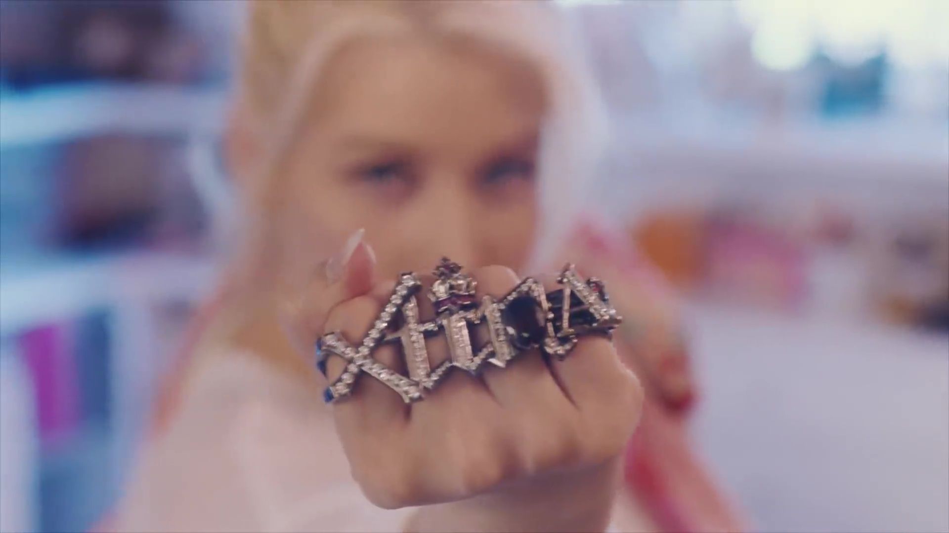 Where27s_Maria_28Liberation_by_Christina_Aguilera29-101.jpg