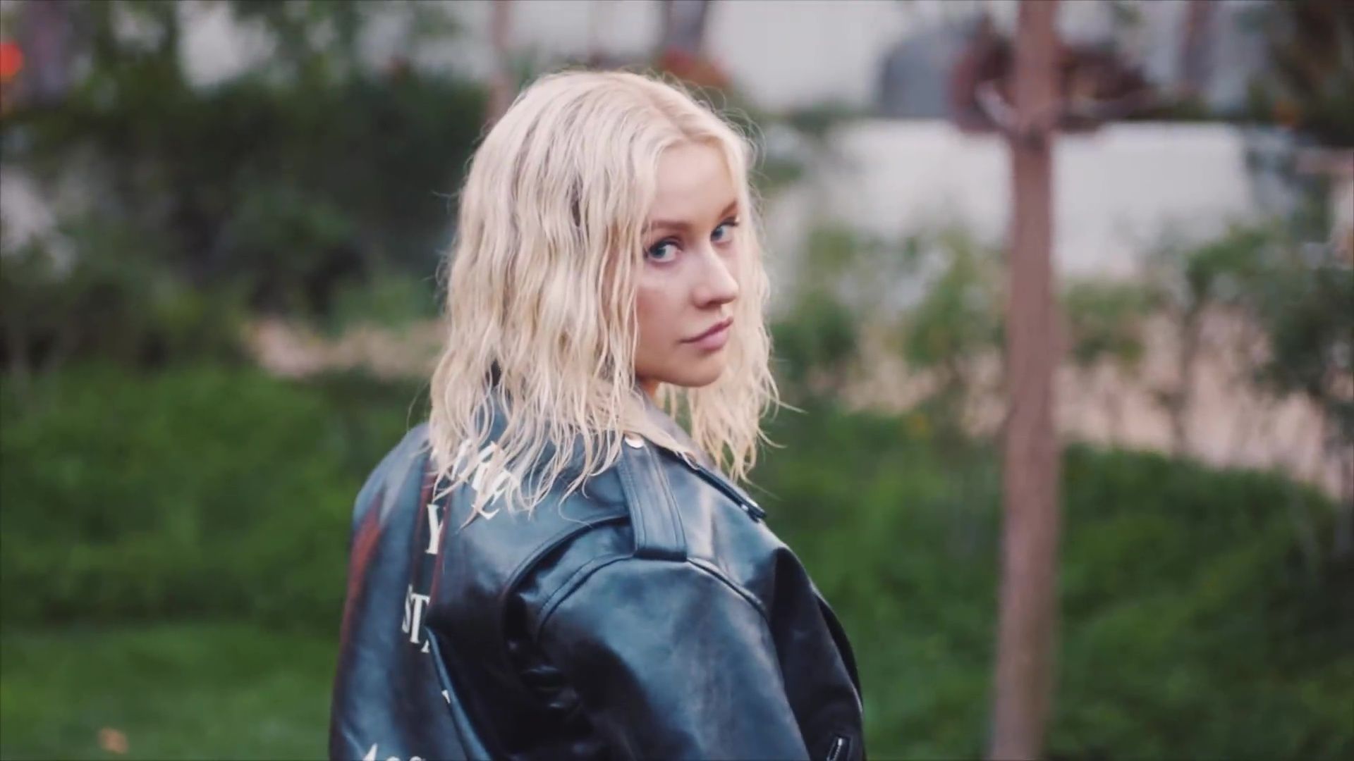 Where27s_Maria_28Liberation_by_Christina_Aguilera29-117.jpg