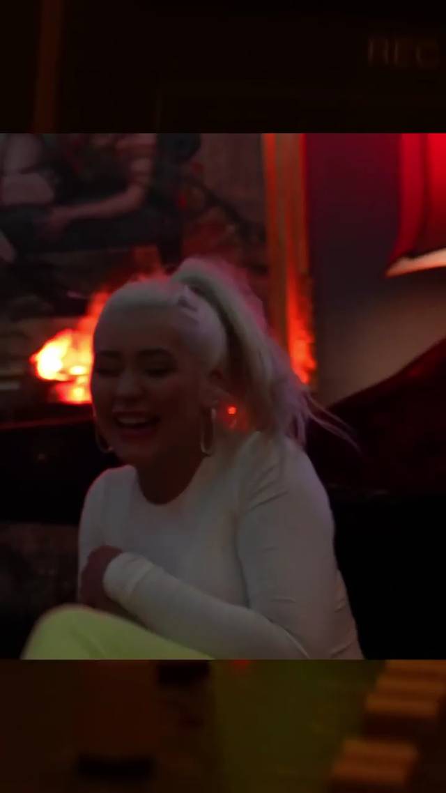 Xtina_Happy_New_Year_-_December_312C_202112.jpg