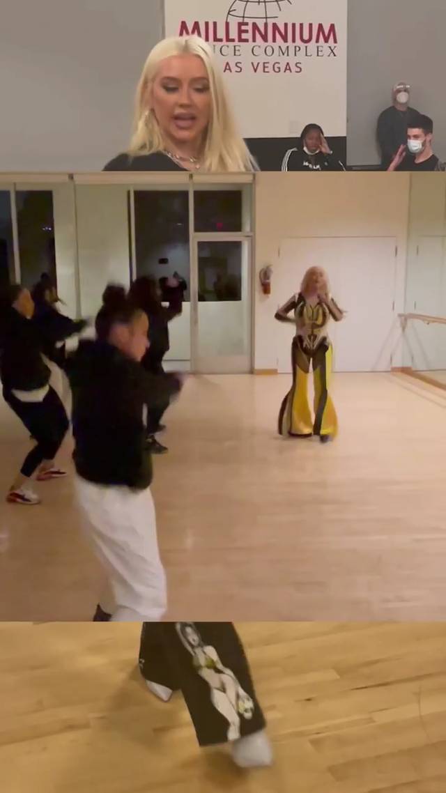 Xtina_Happy_New_Year_-_December_312C_202125.jpg
