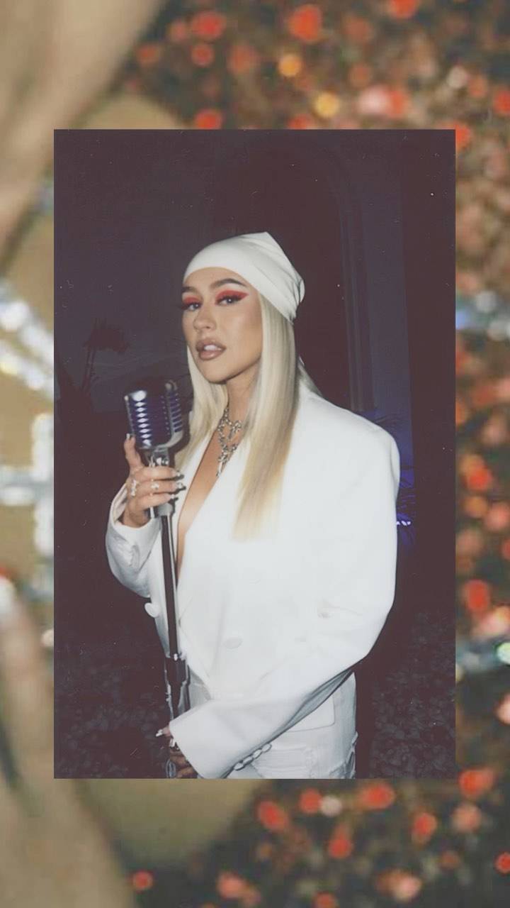 Xtina_Happy_New_Year_-_December_312C_202127.jpg