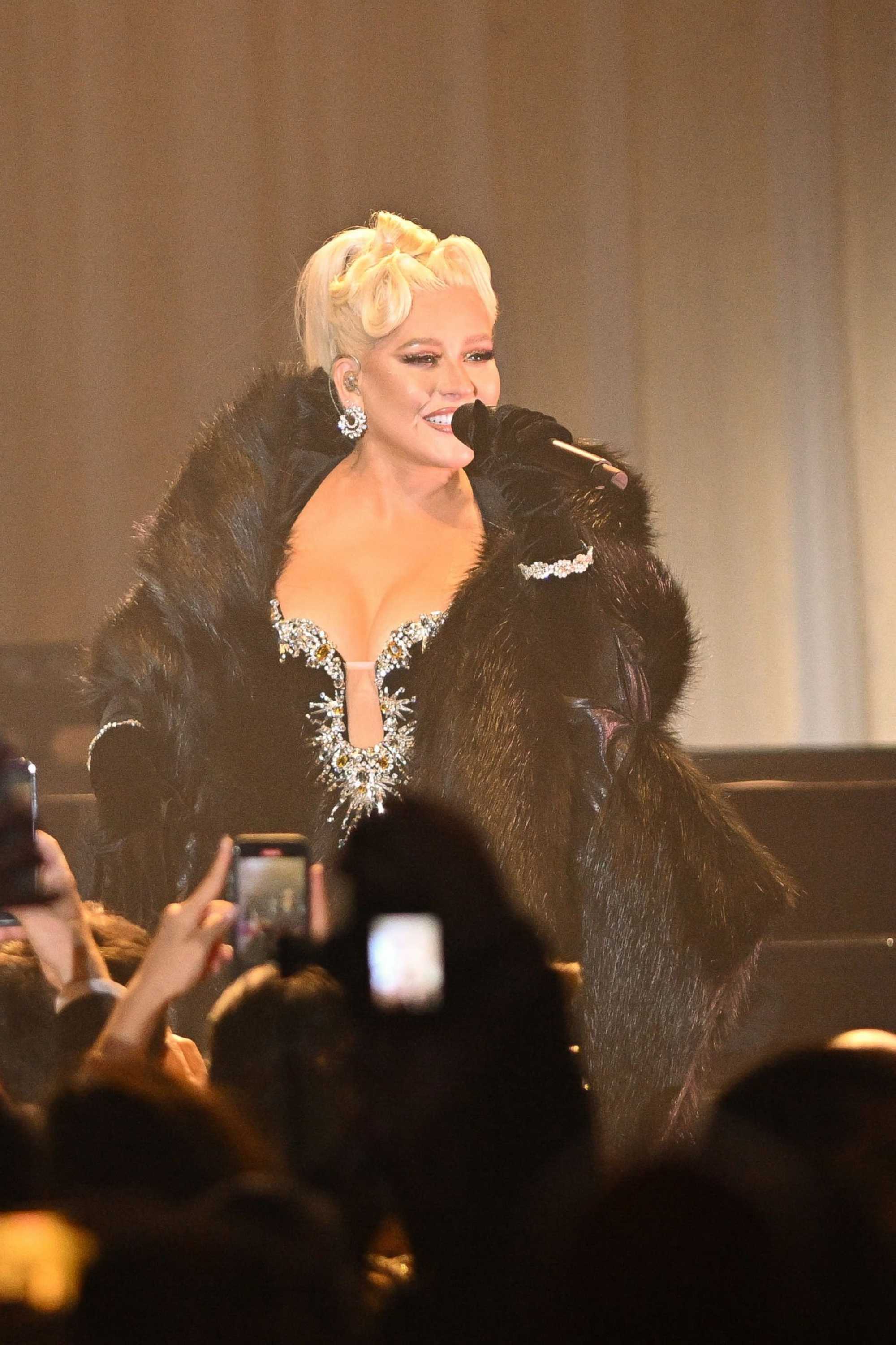 amfAR_Gala_Cannes_2022_-_Show23.jpg