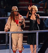 2004_MTV_Video_Music_Awards_Show_282629.jpg