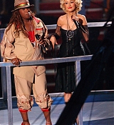 2004_MTV_Video_Music_Awards_Show_282829.jpg