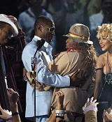 2004_MTV_Video_Music_Awards_Show_284029.jpg