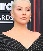 2018_Billboard_Music_Awards_-_May_20-16.jpg