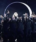 2018_Billboard_Music_Awards_Performing_-_May_20-39.jpg