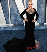 2023_Vanity_Fair_Oscar_Party_Hosted_By_Radhika_Jones_-_Arrivals77.jpg