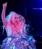5B11621287385D_Christina_Aguilera_in_concert.jpg