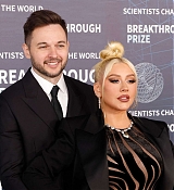 9th_Annual_Breakthrough_Prize_Ceremony_283229.jpg