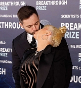 9th_Annual_Breakthrough_Prize_Ceremony_283329.jpg