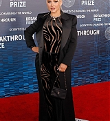 9th_Annual_Breakthrough_Prize_Ceremony_283929.jpg