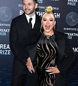 9th_Annual_Breakthrough_Prize_Ceremony_285129.jpg