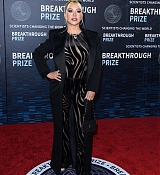 9th_Annual_Breakthrough_Prize_Ceremony_287029.jpg