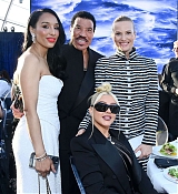9th_Annual_Breakthrough_Prize_Ceremony_288829.jpg