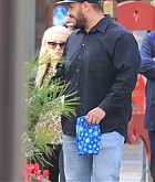At_The_Grove_in_LA_-_December_9-02.jpg