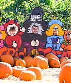 At_the_Pumpkin_Patch_with_Family_on_October_28-13.jpg