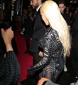 Burlesque_The_Musical_World_Premiere_-_Arrivals_09.jpg