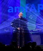 Christina_Aguilera_-_2019_amfAR_Gala_Los_Angeles_-_October_102C_2019_performace-06.jpg