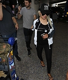 Christina_Aguilera_-_At_LAX_Airport_in_Los_Angeles_on_September_3-32.jpg