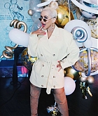 Christina_Aguilera_-_D23_Disney_2B_event_at_Anaheim_Convention_Center_on_August_232C_2019_in_Anaheim2C_CA-26.jpg