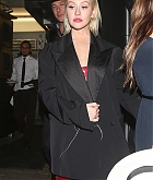 Christina_Aguilera_-_In_West_Hollywood_on_November_20-02.jpg