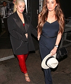 Christina_Aguilera_-_In_West_Hollywood_on_November_20-03.jpg