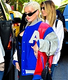 Christina_Aguilera_-_Leaving_Locanda_Verde_in_Tribeca2C_New_York_City_on_June_16-03.jpg