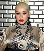 Christina_Aguilera_-_PFW_Jean_Paul_Gaultier_Haute_Couture_FallWinter_2019_2020_on_July_03-16.jpg